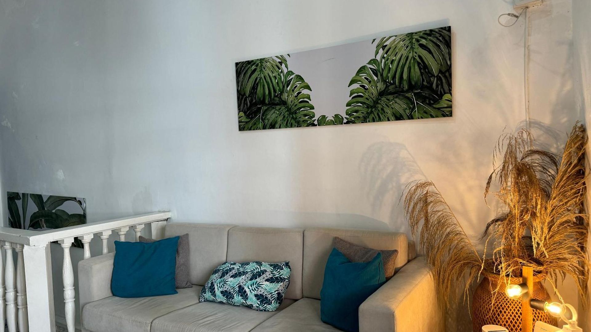 El Barrio Hostal