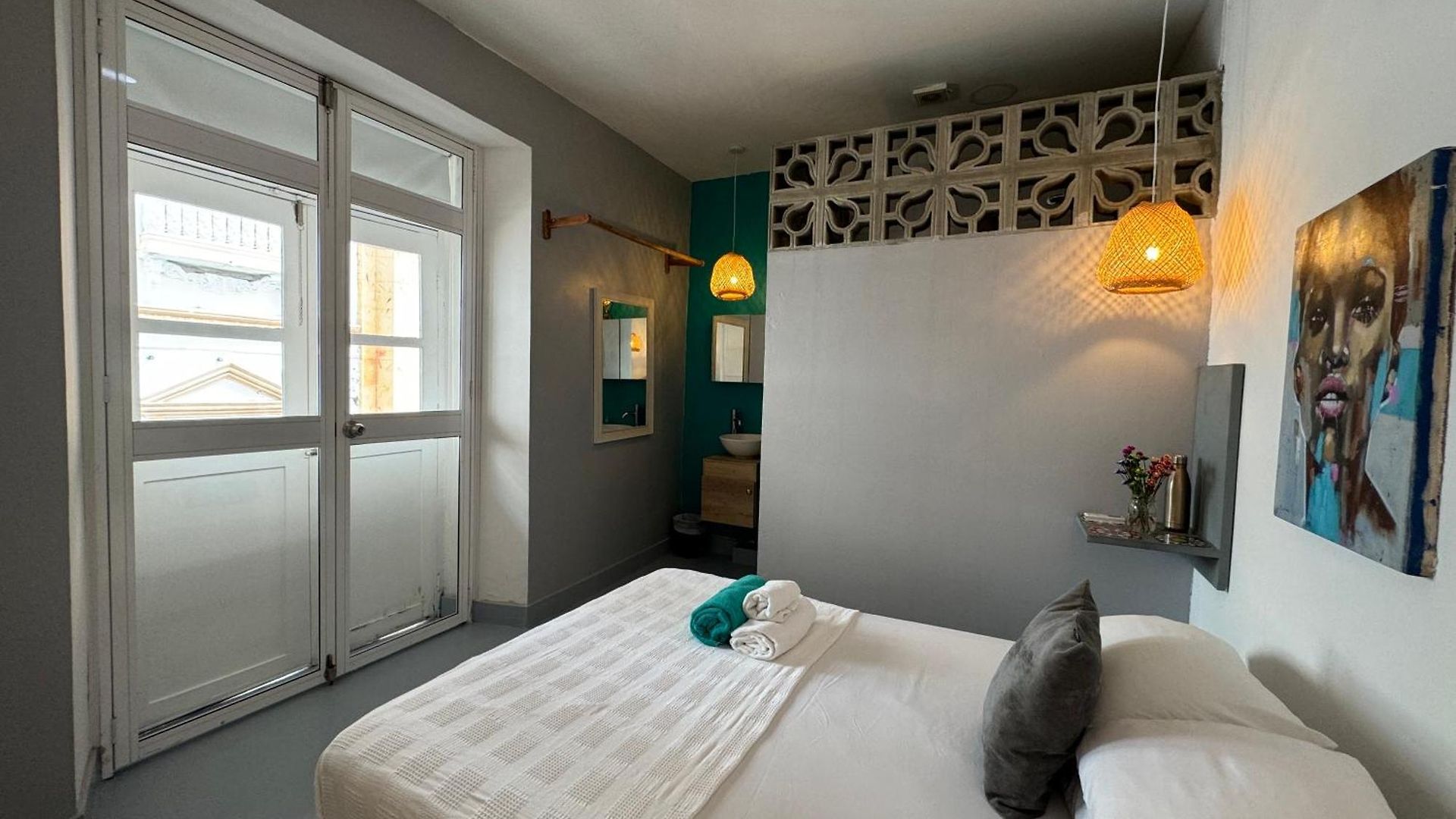 El Barrio Hostal