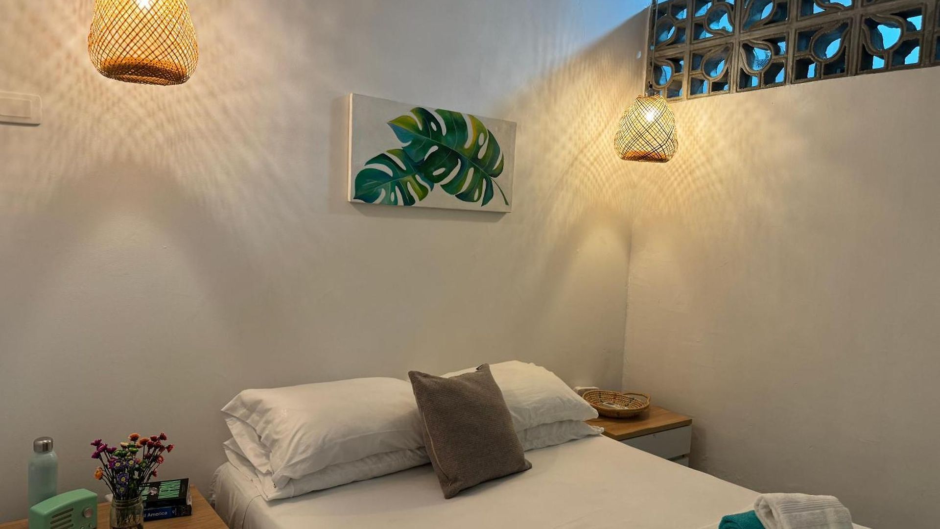 Hostal El Barrio Hostal *