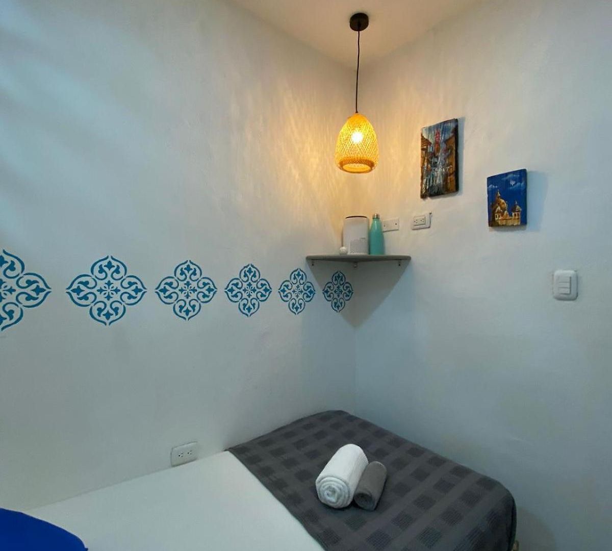 El Barrio Hostal
