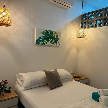 Hostal El Barrio Hostal *