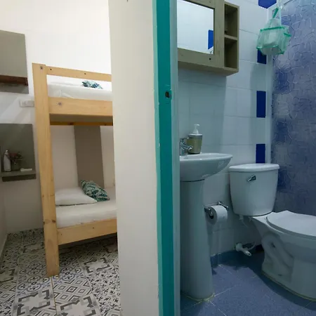 El Barrio Hostal