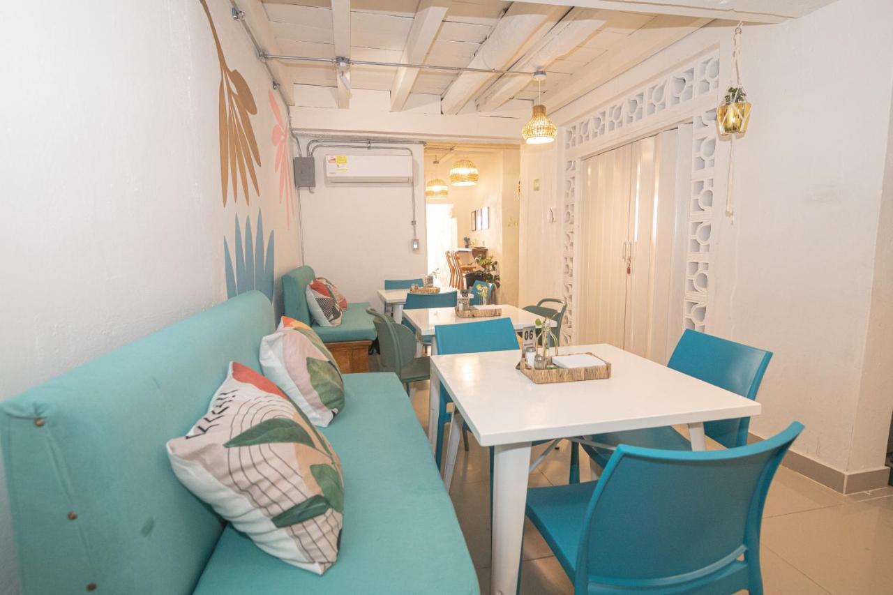 Hostel El Barrio Hostal *